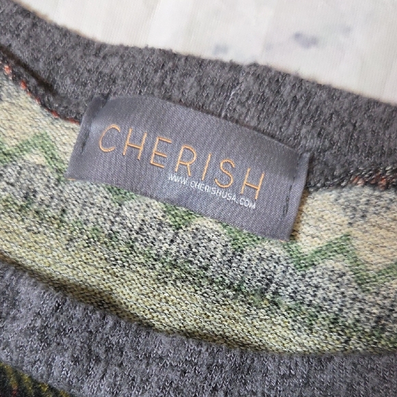 Cherish Gray and Green Print Knit Tunic Sweater - Picture 2 of 6